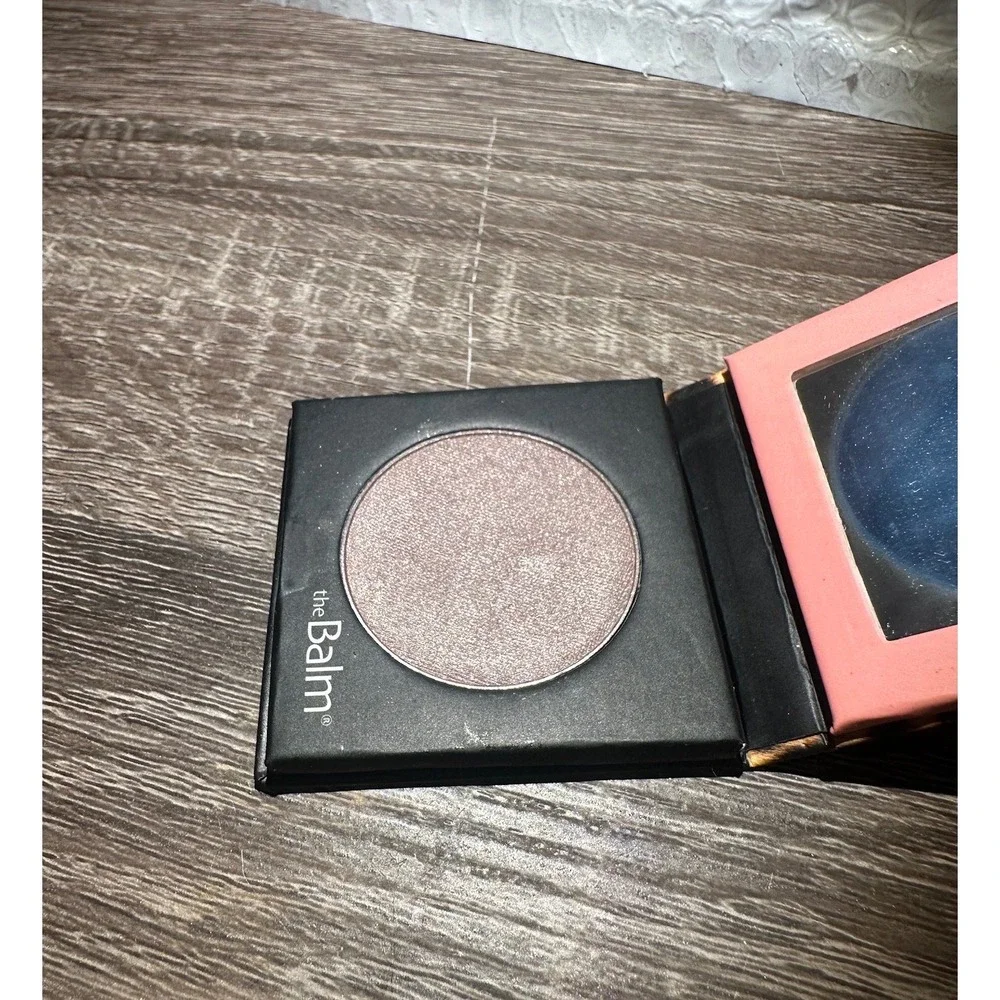 theBalm Shady Lady Eyeshadow Just This Once Jamie Mauve Shimmer eye‎ shadow face